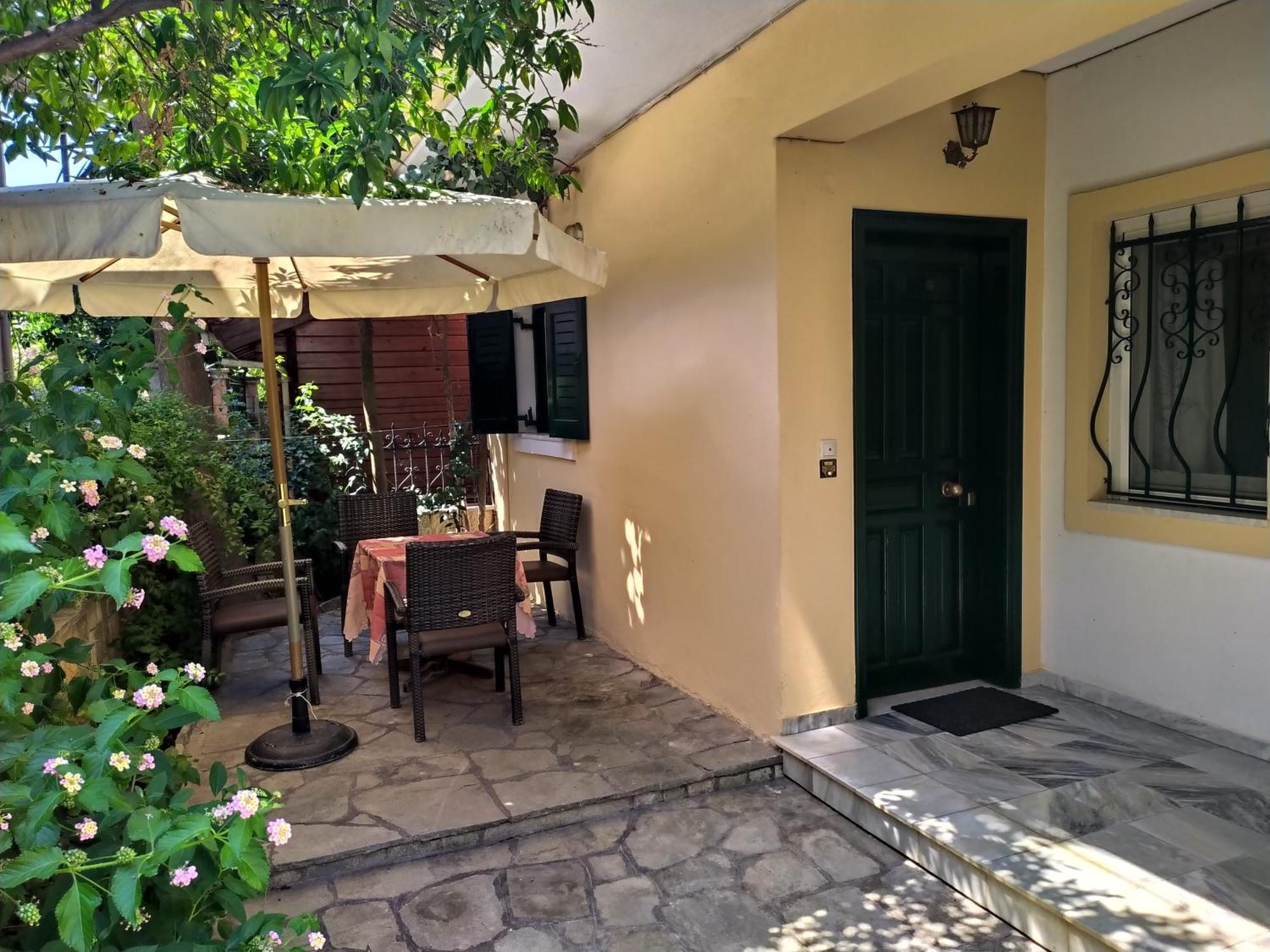 Grivas Apartments Sívota Exterior foto